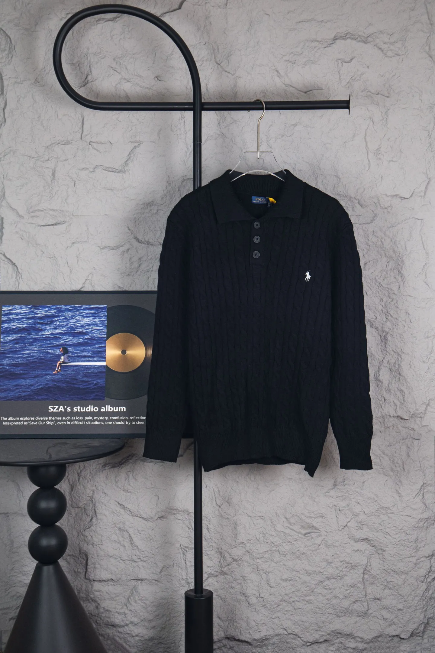 P240 Ralph Lauren 2025ss new twist sweater button cardigan. The fabric is made of imitation cashmere fabric. A full set of customized accessories. The highest version on the market. Color: Navy blue, black, white and gray. Size: S-XL.